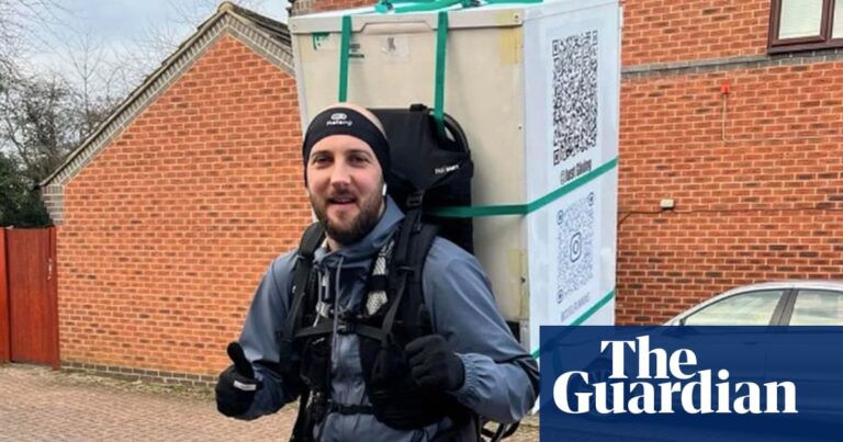 Cold case: Police stop London Marathon runner from training with refrigerator on his back | Hertfordshire