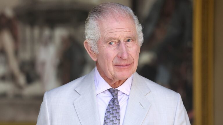 King Charles makes announcement before returning to London by helicopter