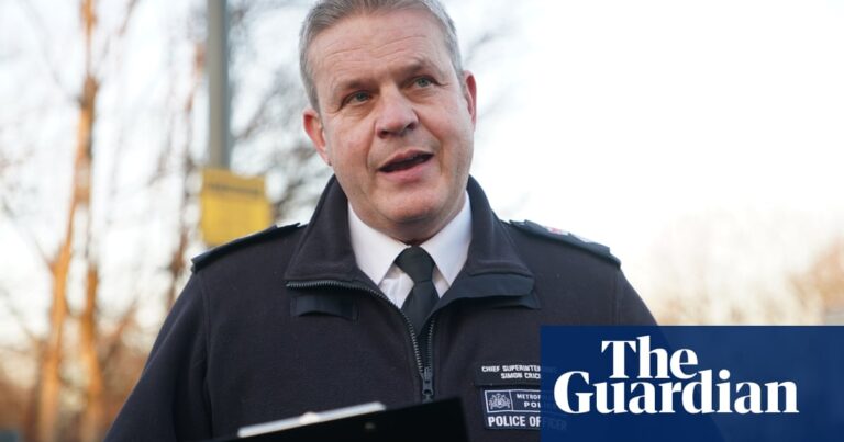 Londoners urged to avoid 'unhelpful' comments about baby found in east London