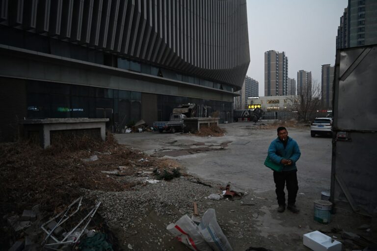 Opinion: China Evergrande’s collapse is a sign that the economic model has reached its limits
