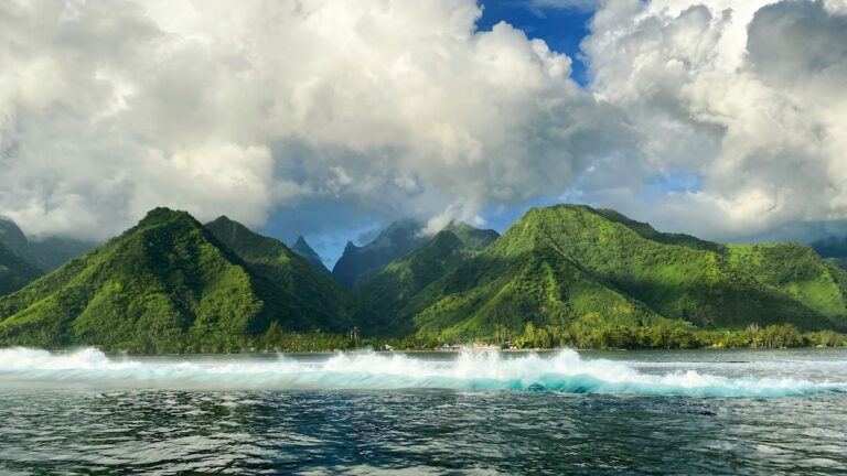 Hiking, surf culture and island life in southeast Tahiti