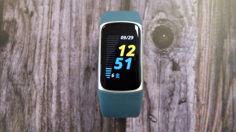 Fitbit denies Charge 5 update caused some fitness trackers to malfunction
