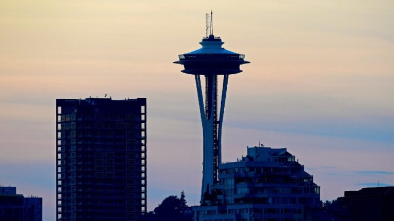 SMN Interview: Kissing Booth, 'creative wayfinding' brings tourists back to Seattle