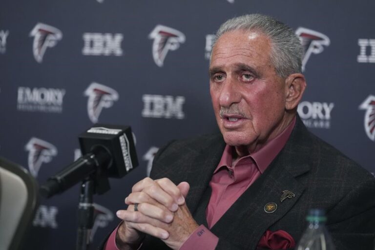 Blank Falcons owner says manager Bill Belichick never asked him to manage player personnel in interview