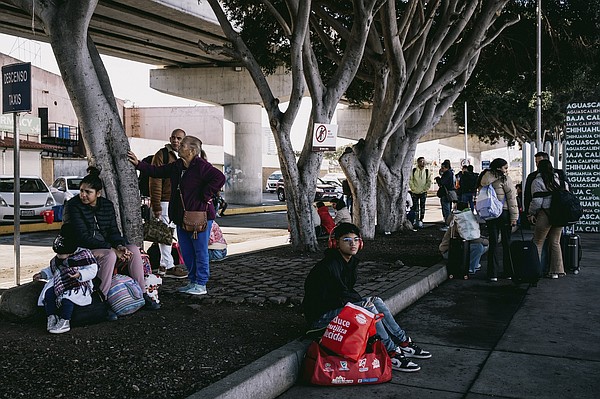 Opinion: The absurd Democratic border scam
