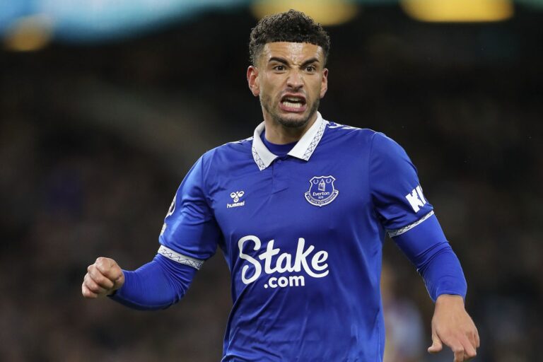 Everton News on Friday: Squad fitness update, Holgate departure, McNeil thanks for support