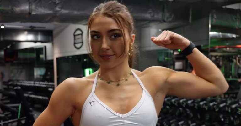 Fitness babe who works out four times a week shows what her ‘gym body’ really looks like