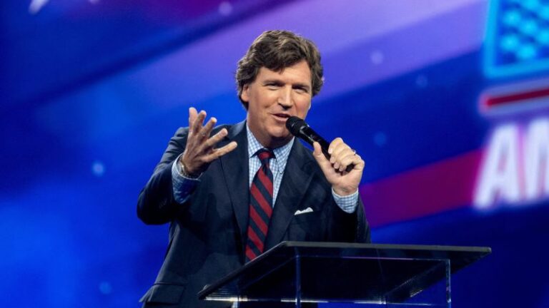 Tucker Carlson is in Russia to interview President Putin.He is already following the Kremlin’s orders.