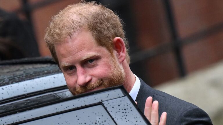 Prince Harry arrives in London today – filmed at Los Angeles Airport: Live updates