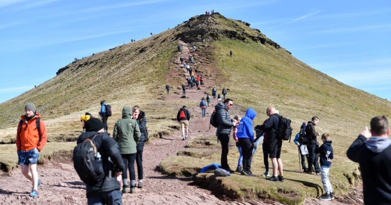 Two London women claim it was ‘absolutely terrifying’ to climb a major Welsh landmark