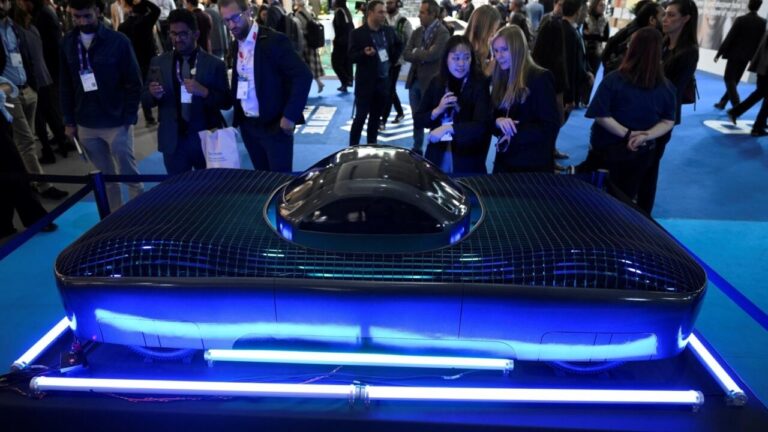 Robot dogs and flying cars: Mobile gadget highlights