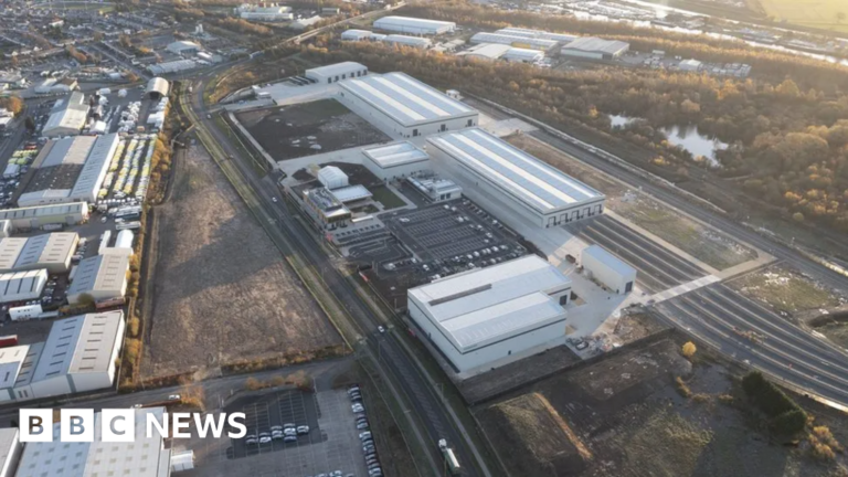 Siemens’ Goole factory expands to London Underground