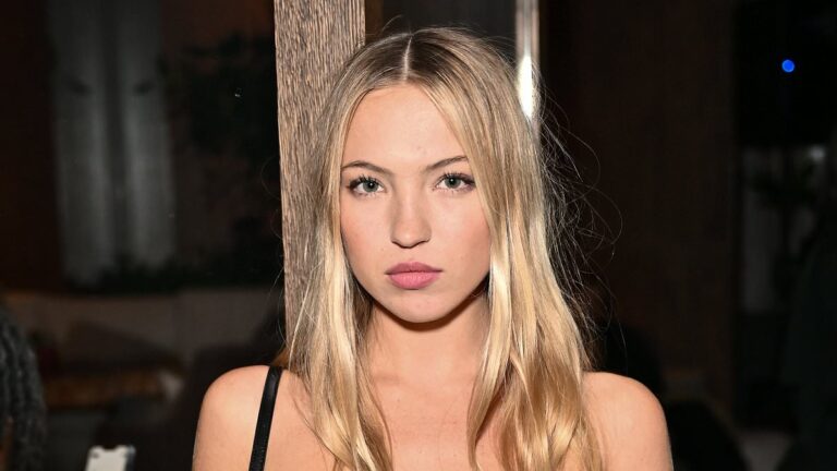 Lyla Moss showed off her super leggy figure in a plunging black playsuit as she attended a party during London Fashion Week.