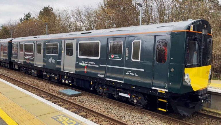 Battery train trials to be held in west London this spring