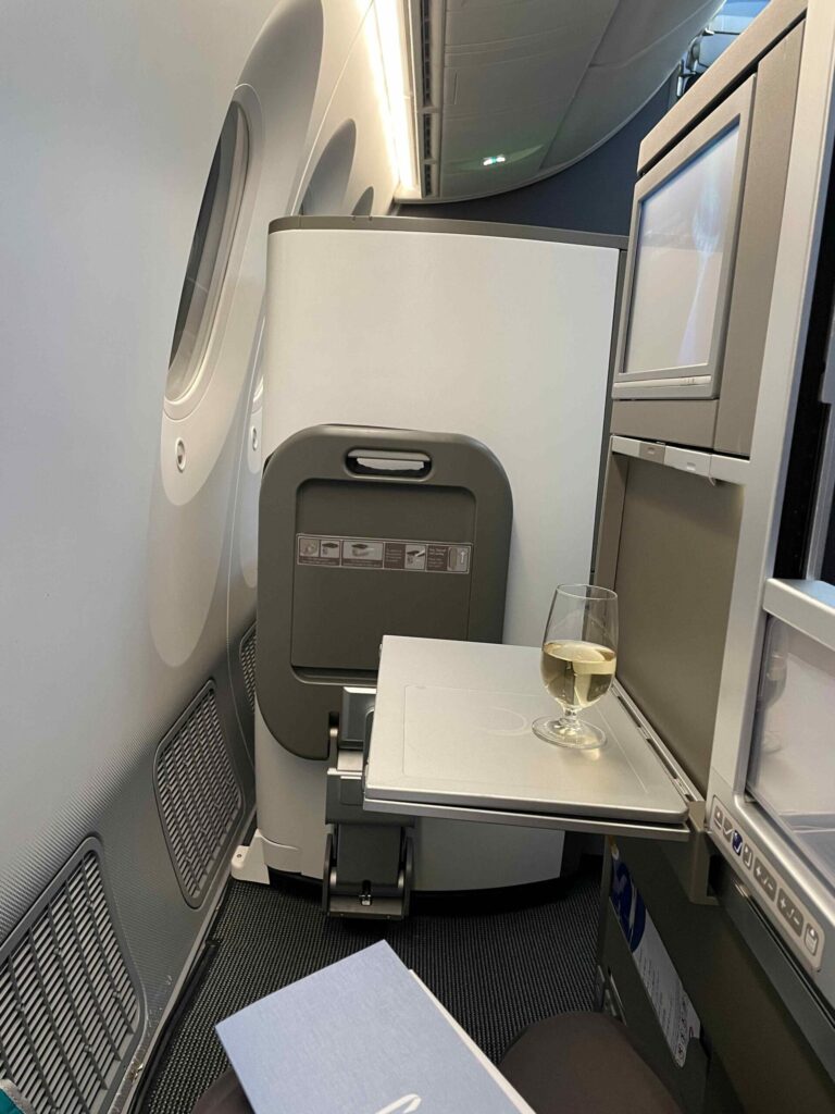 Reader Review: British Airways Club World from London Heathrow to Hong Kong