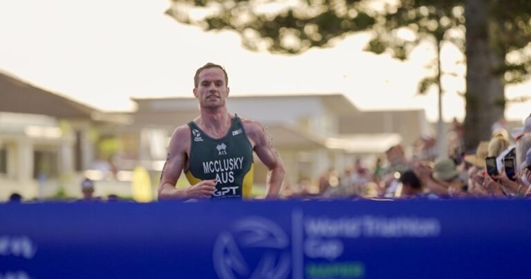 McCluskey beats local favorite Wilde to win first World Cup in Napier • World Triathlon