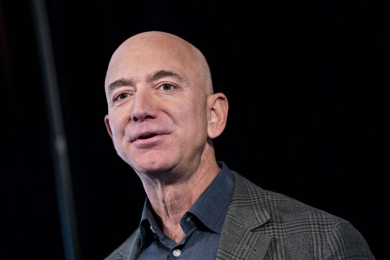 Jeff Bezos sells $2 billion in Amazon stock