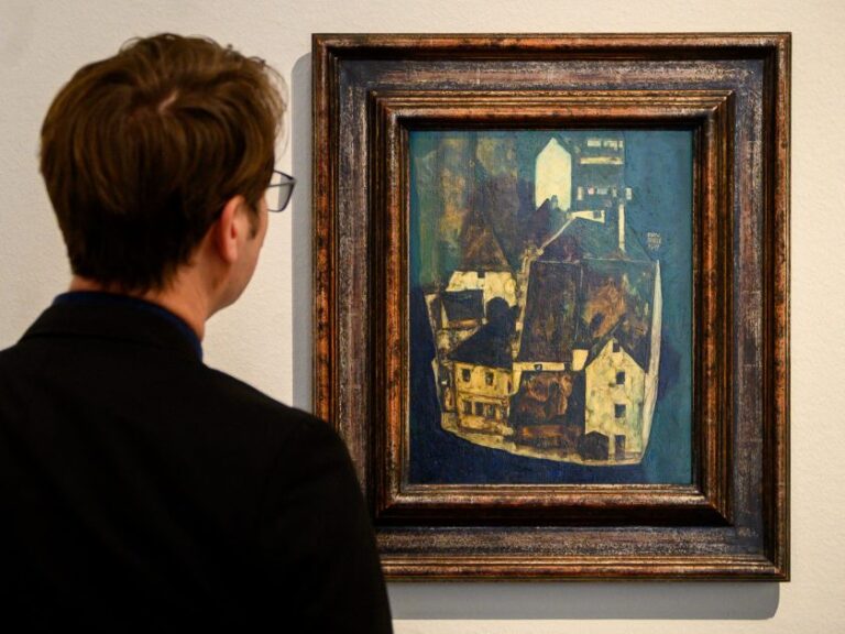 We help Holocaust victims and their heirs recover art looted by the Nazis. Here’s how the lessons we learned can help Ukraine recover cultural property stolen by Russia.