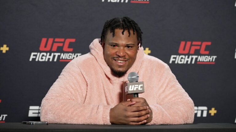 UFC Fight Night 235 Video: Backstage Winner Post-Fight Interview