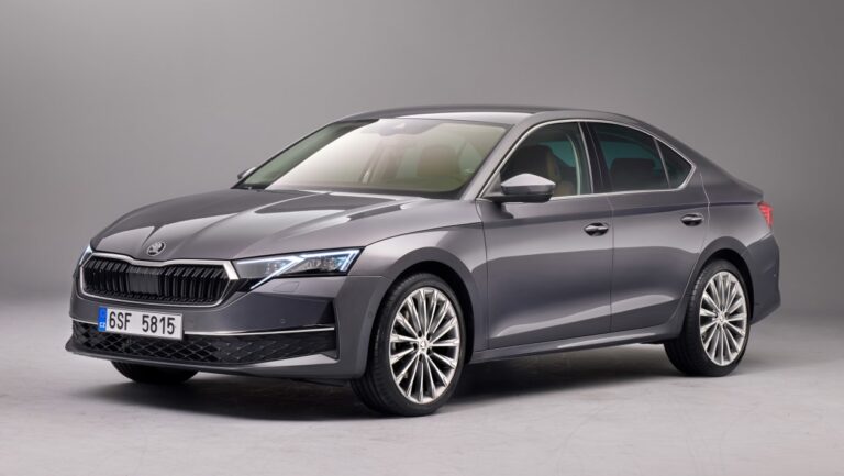 New Skoda Octavia facelift brings more power and technology for 2024