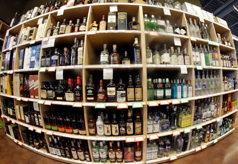 Opinion | Young people are drinking less alcohol. But one group is undermining those gains.