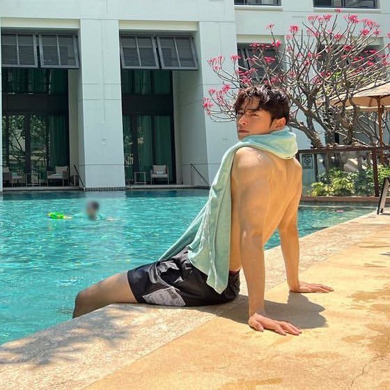 Get a muscular body with Cha Eun Woo’s workout routine and diet plan