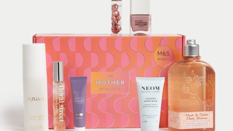 Launch of £30 Mother’s Day Beauty Box worth £130 including Marks & Spencer, Neom, Floral Street and more