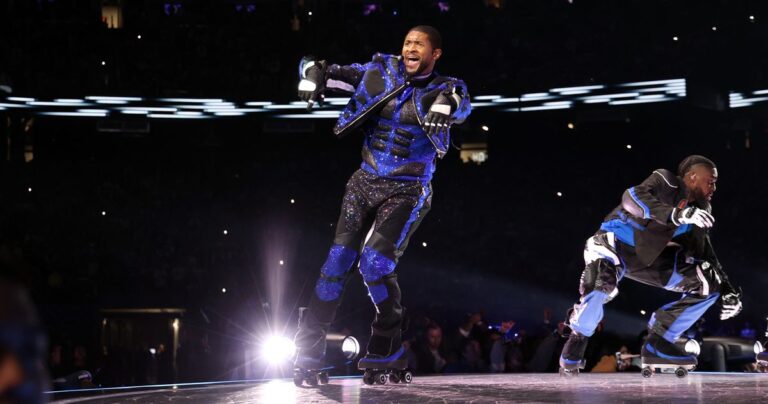 All pop stars wear skates