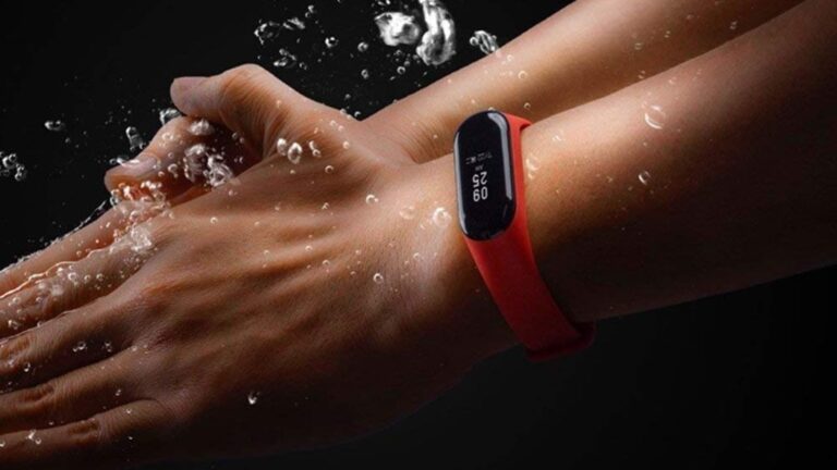Start your Valentines Day fitness journey with best fitness bands under ₹1500