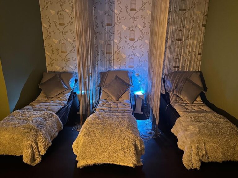 Sleeping Beauty – The evil stepmother is invisible