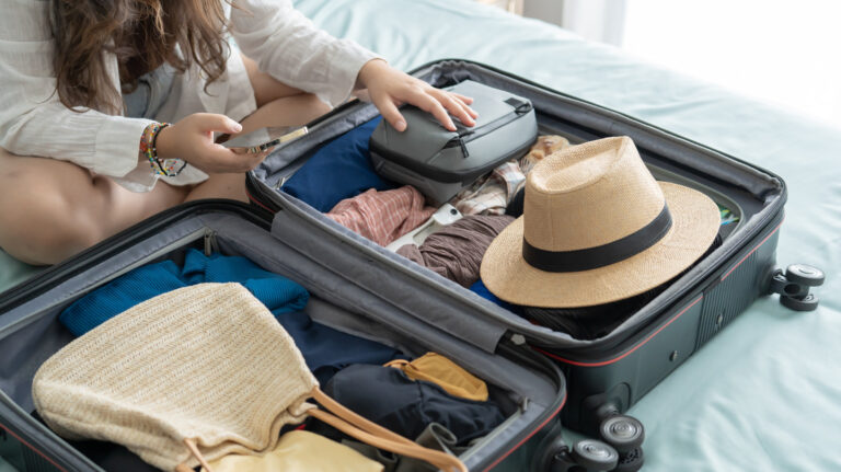 6 gadgets you’ll want when traveling abroad