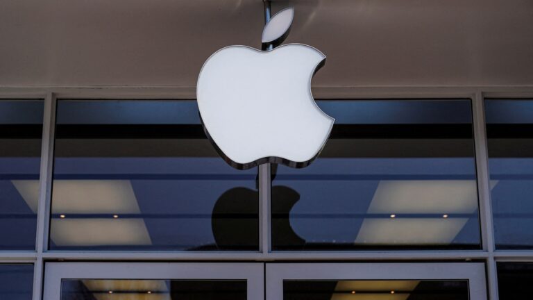 Apple fans say, “Please give me money” as iPhone maker plans big “rival” for Samsung’s new products