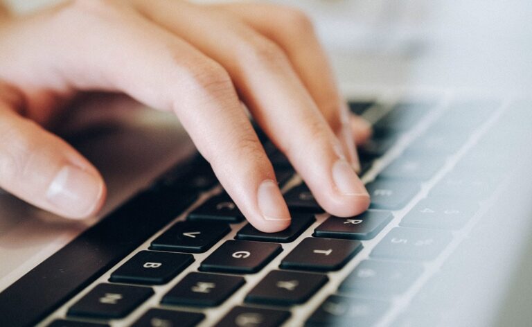 Sri Lanka to revise online censorship law after backlash from major tech companies