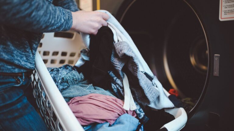 Currys is selling a ‘smart’ gadget to help dry your laundry without turning on the heat