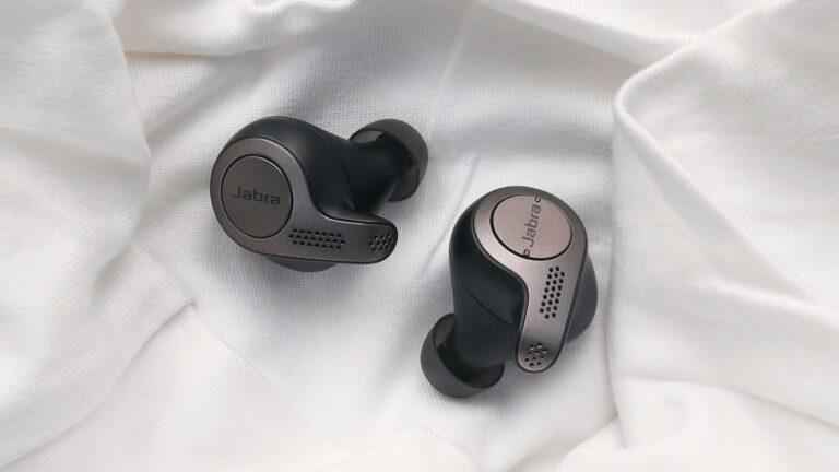 Best Earphones Under 3,000: Check Out Amazing Gadgets With Noise, Realistic Sound
