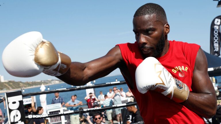 Lawrence Okolie looks heavier as he looks to return to world championships: ‘He can really take off the shackles’ | Lawrence Okolie Boxing News