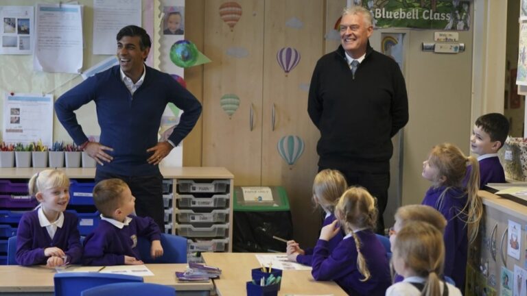UK: Rishi Sunak’s party suspends councilor who said Islamists control London mayor