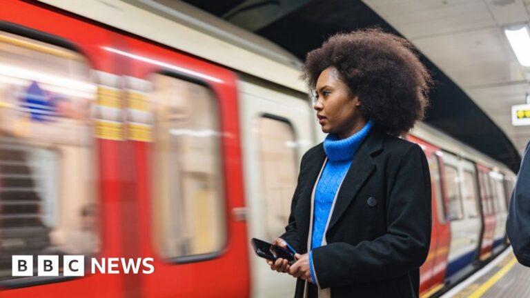 London bus and tube fares frozen due to Travelcard and cap hikes