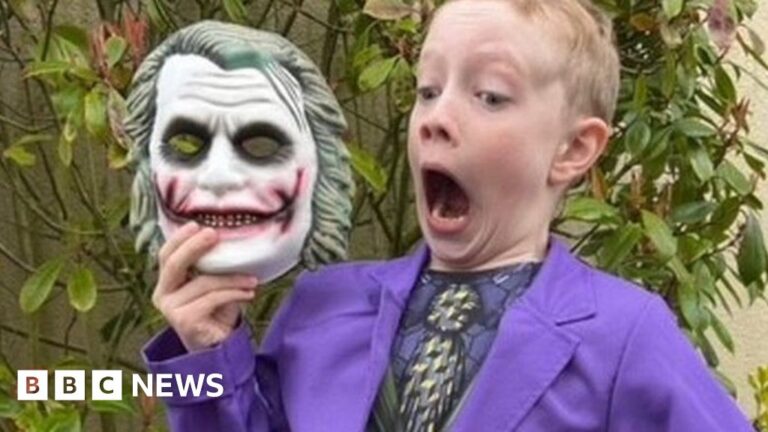 In pictures: World Book Day costumes – BBC