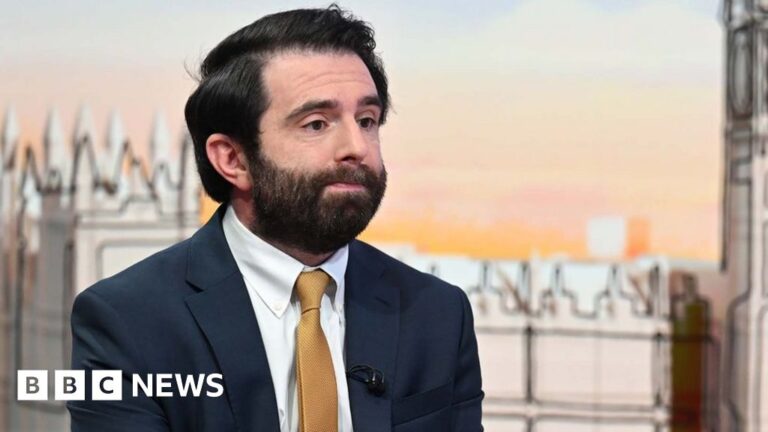 Advisor warns of making London a ‘no-go zone for Jews every weekend’