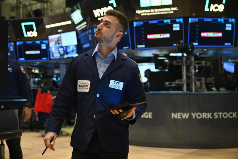 US stocks fall as suspicions of high-tech policy and interest rate cuts creep in
