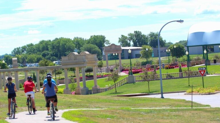 Sioux City’s Chris Larsen Park Boosts Fitness with MOVMNT Interactive Game Installation