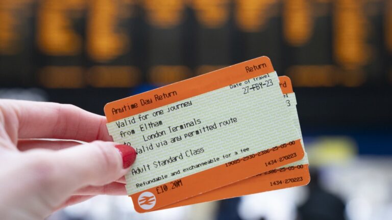 Train fares from Brighton to London rise by £275