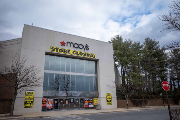 Opinion | Macy’s and other department stores are an endangered species