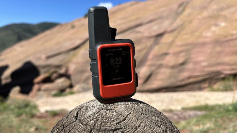 Best Satellite Phones of 2024: Tests and Reviews by Experts