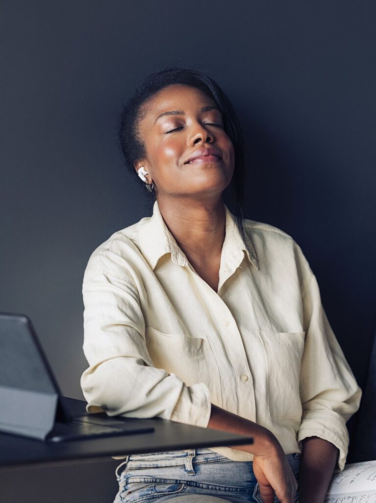 5 health gadgets worth trying at work