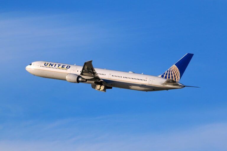 Drunk man diverts US flight from London due to argument with girlfriend