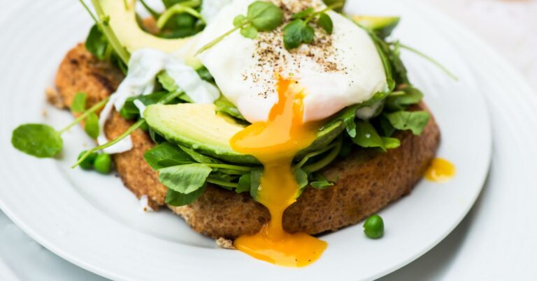 Amazon’s £2.50 gadget ‘perfect’ for cooking poached eggs in your airfryer