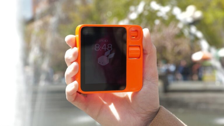 Rabbit R1 explained: What this little AI gadget actually does