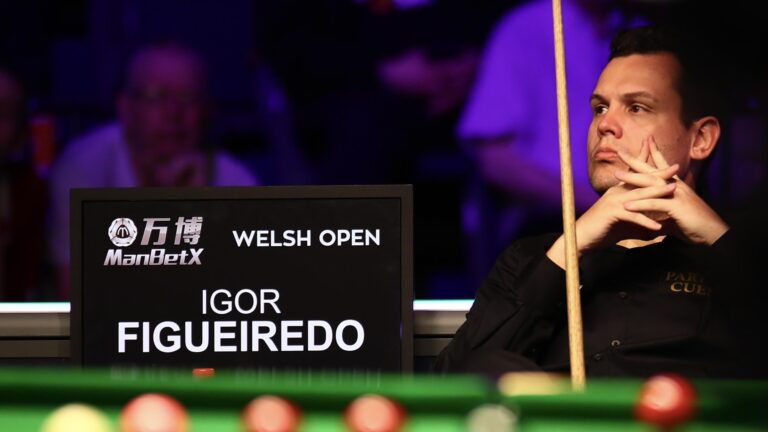 Ken Doherty denies breakthrough snooker record, Igor Figueiredo wins world senior title in final glory